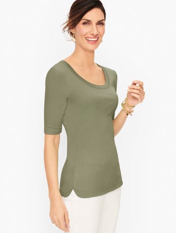 Scoop Neck Curved Hem Tee - Pima Solid