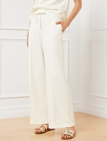 AirKnit Stretch Wide Leg Pants