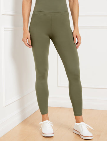 Out & About Essential Leggings