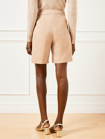 Textured Stretch Linen Pleated Shorts - 7”