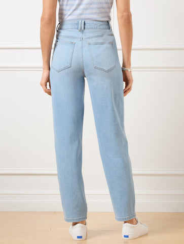 Relaxed Tapered Barrel Leg Jeans - Carlina Wash